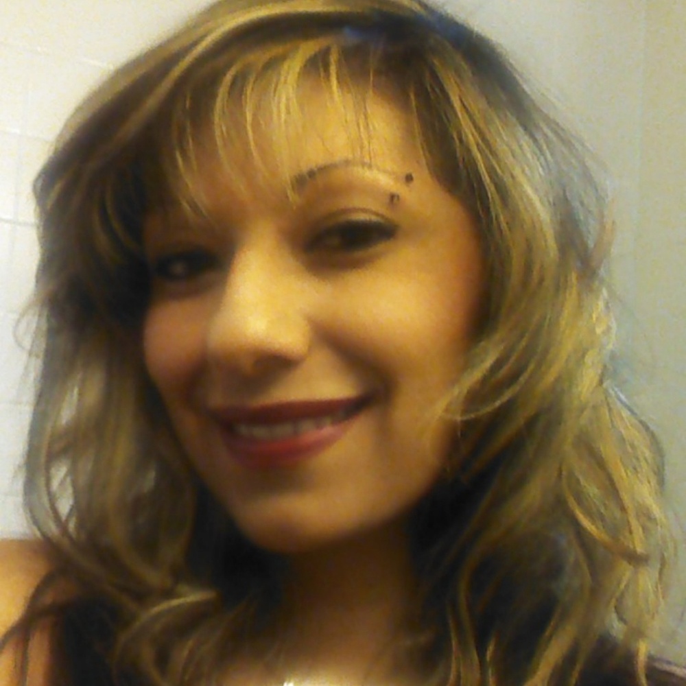 Meet your Posher, Laura